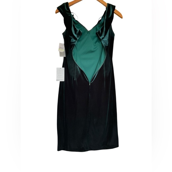 Alex Evenings Off the Shoulder Velvet Sheath Dress in Forest Green Size 4 NWT - Picture 10 of 16